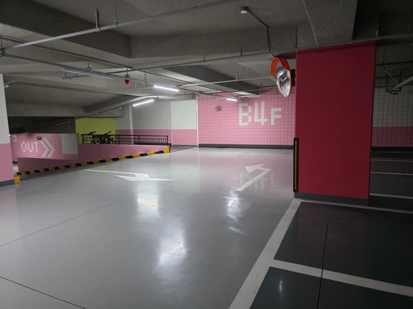 프라임시티3차 주차장 전경 4